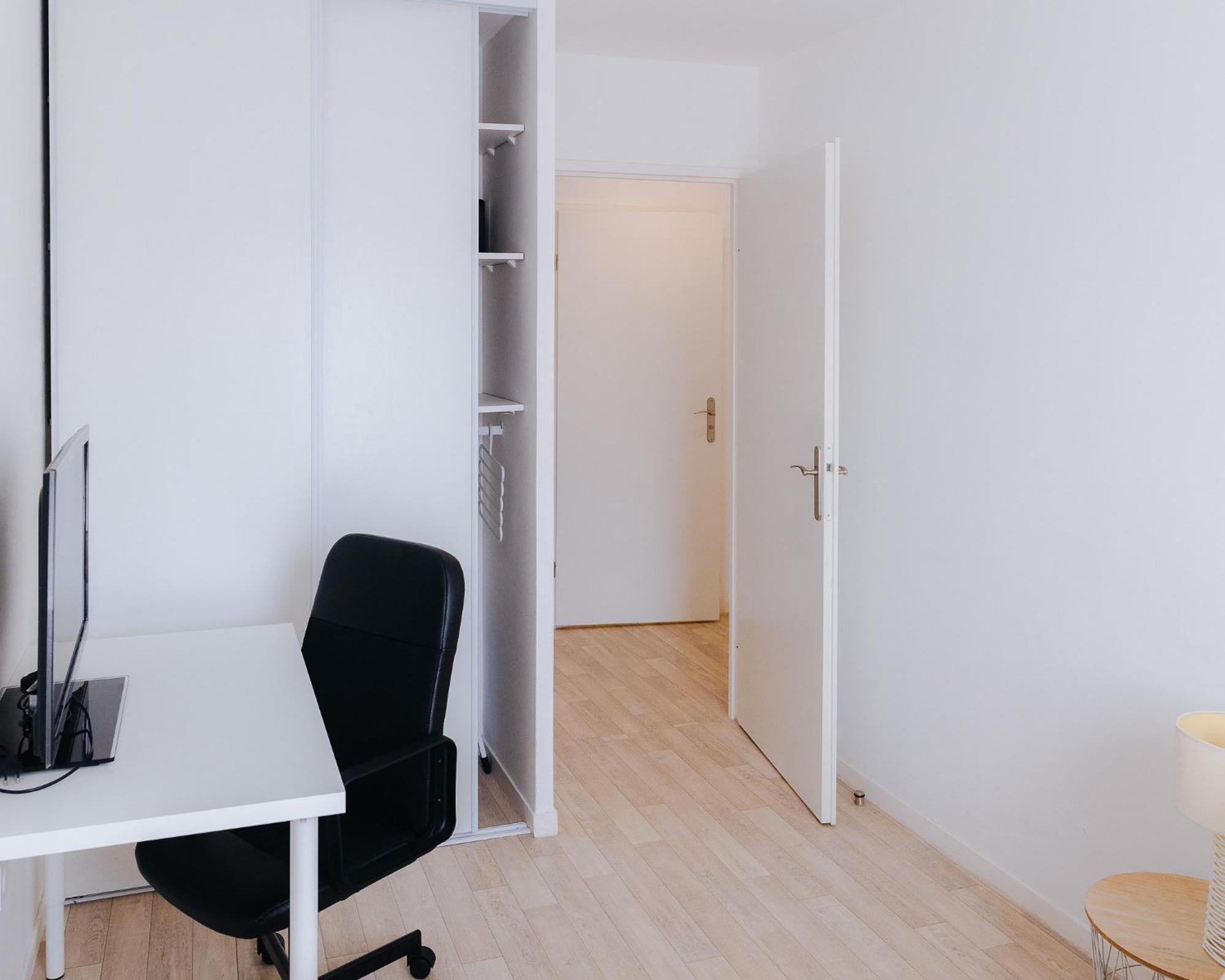 Appartement Luxueux, Neuf & Equipe A Versailles, Saint-Cyr-lʼÉcole Extérieur photo
