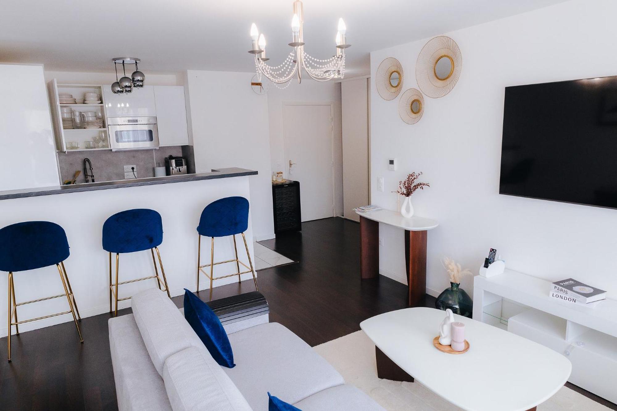 Appartement Luxueux, Neuf & Equipe A Versailles, Saint-Cyr-lʼÉcole Extérieur photo